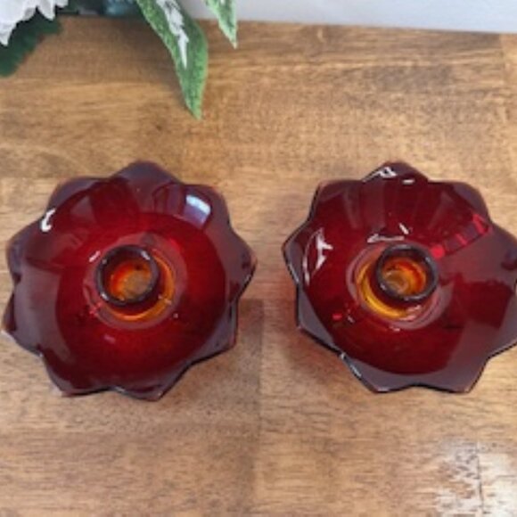 Vintage Fenton Dark Ruby Red Amberina Cadmium Glass Lotus Petal Candle Holder Pa - Picture 5 of 5